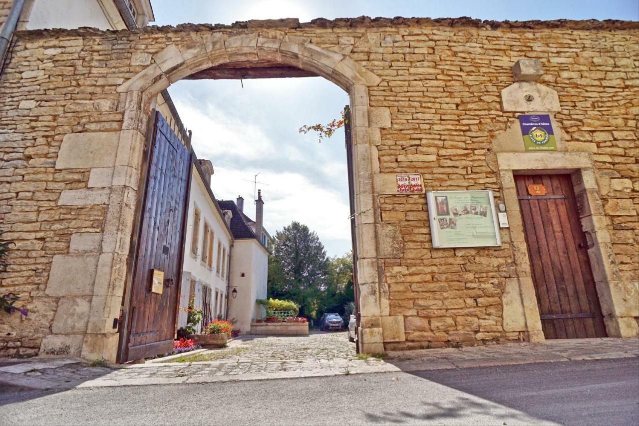 Готель Auberge Des Capucins Шатійон-сюр-Сен Екстер'єр фото