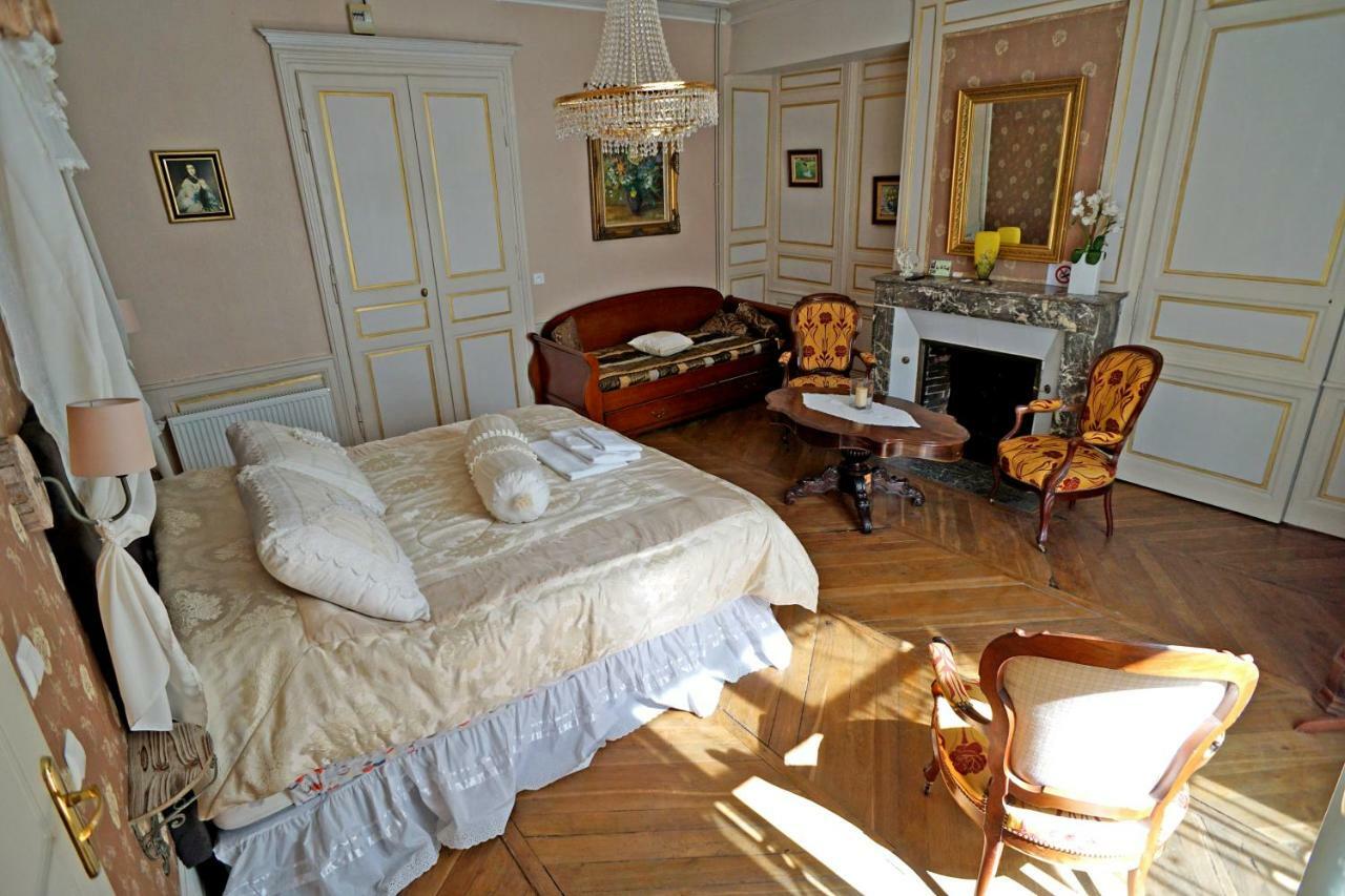 Готель Auberge Des Capucins Шатійон-сюр-Сен Екстер'єр фото