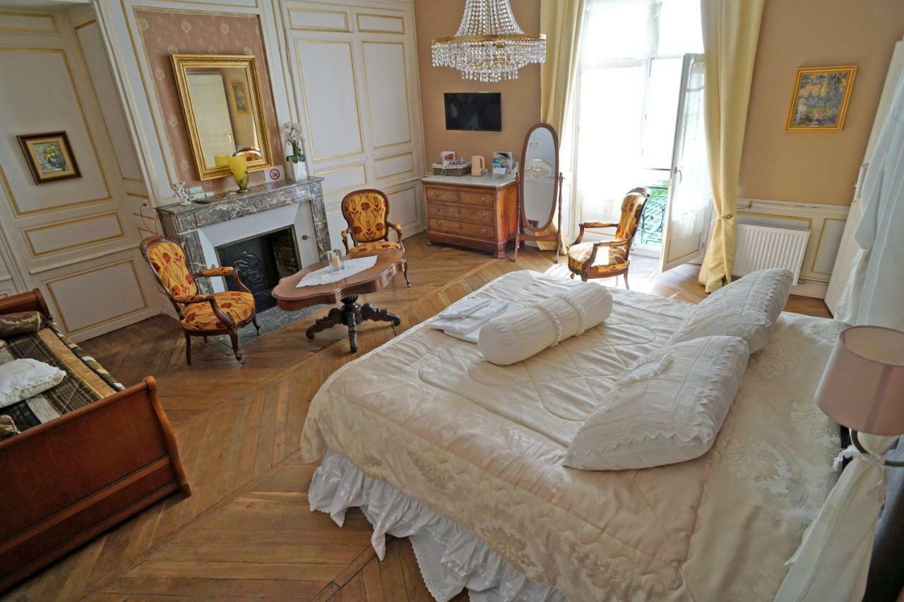 Готель Auberge Des Capucins Шатійон-сюр-Сен Екстер'єр фото