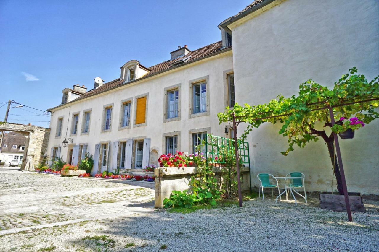Готель Auberge Des Capucins Шатійон-сюр-Сен Екстер'єр фото