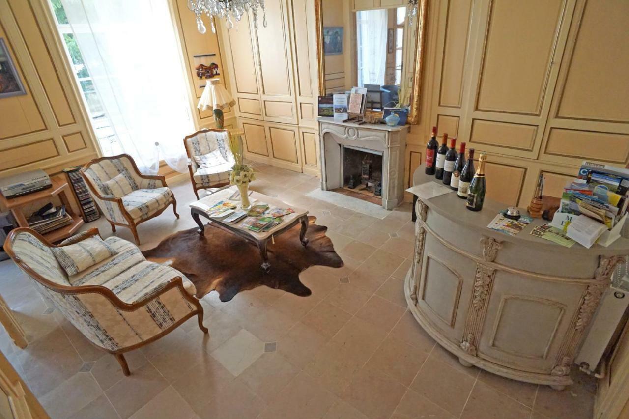 Готель Auberge Des Capucins Шатійон-сюр-Сен Екстер'єр фото