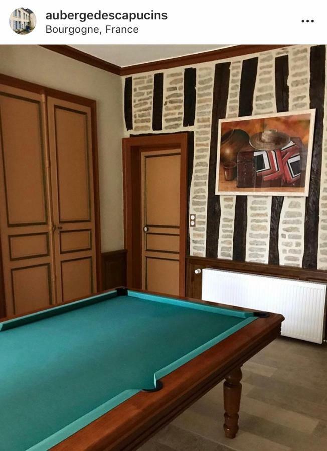 Готель Auberge Des Capucins Шатійон-сюр-Сен Екстер'єр фото